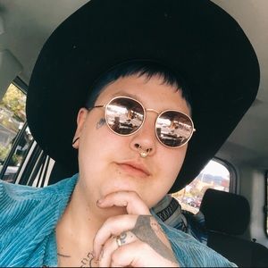 Meet your Posher, Dakotah